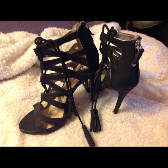 SIMPLY SEXY STILETTOS - Picture 5 of 9